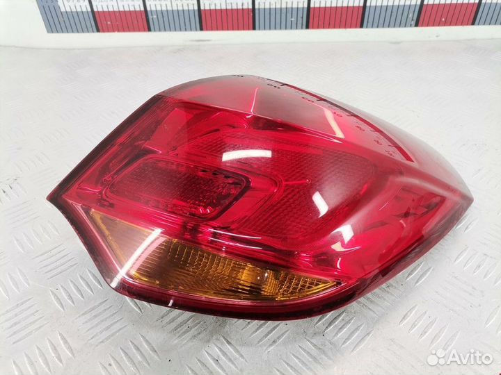 Фонарь задний правый Opel Astra H/Family рест