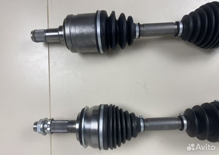 Привод в сборе Toyota Hilux / Fortuner 2005-2015