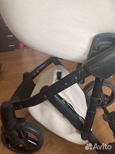 Коляска 2 в 1 adamex luciano белая Эко кожа