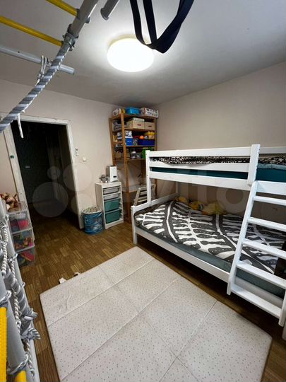 3-к. квартира, 70 м², 1/5 эт.