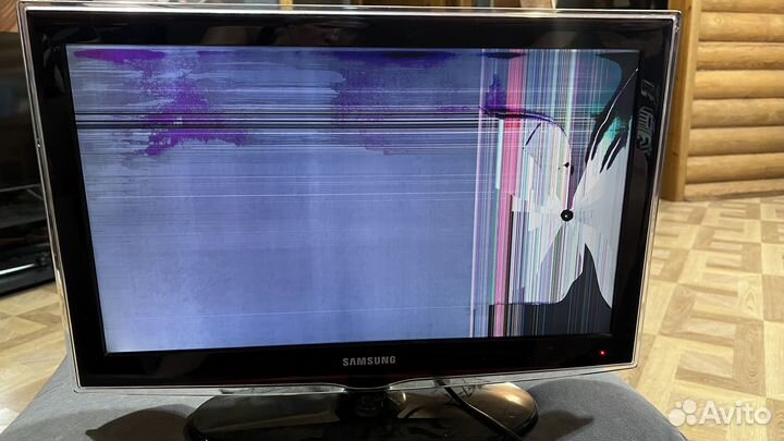 ЖК тв Samsung LE22D450G1W