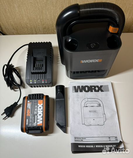 Пылесос Worx WX030 с АКБ и зу