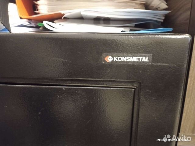 Сейф металлический