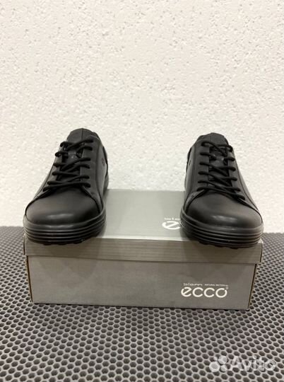 Кроссовки Ecco современные