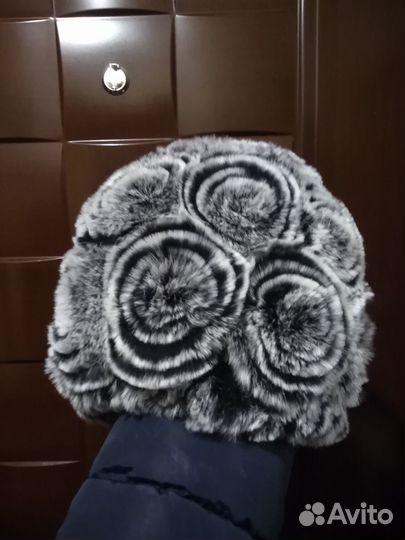 Шапка с кроличьим мехом