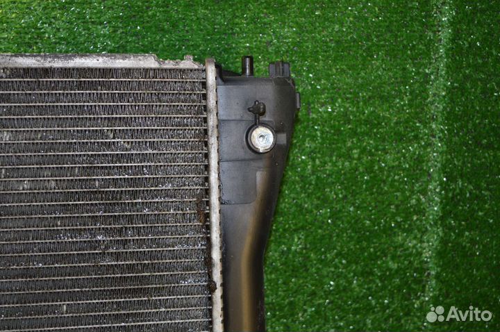 Радиатор охлаждения Toyota Avensis t250 2.0 diesel