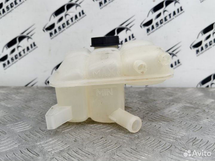 Бачок расширительный Ford Focus 3 1.6 pnda 2012