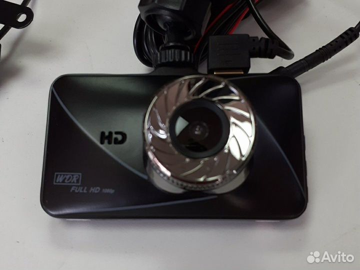 Видеорегистратор + камера заднего вида Т679