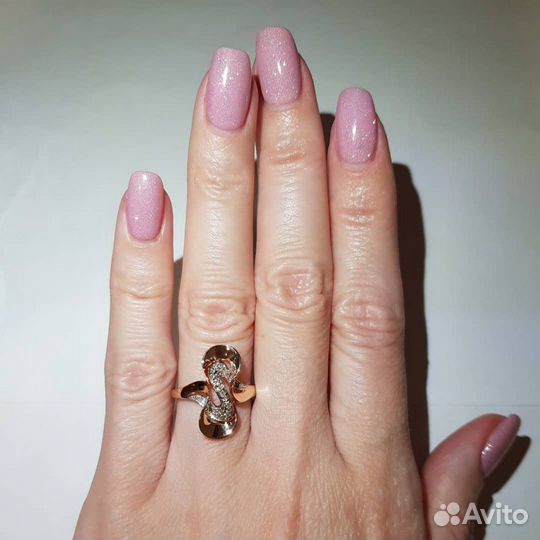 Золотое кольцо с бриллиантами