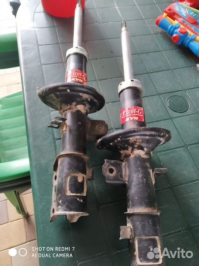 Амортизаторы передние на hyundai Getz