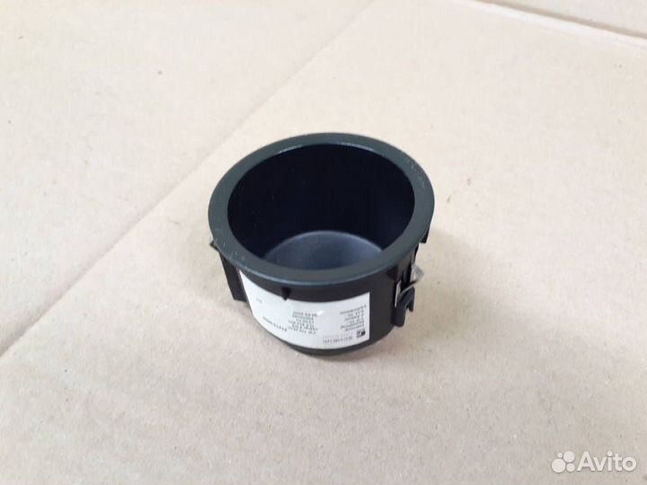 Стакан в подлокотник VW Touareg 1 7L casa