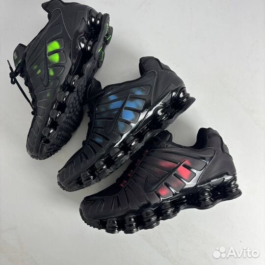 Кроссовки Nike Shox TL меняют цвет