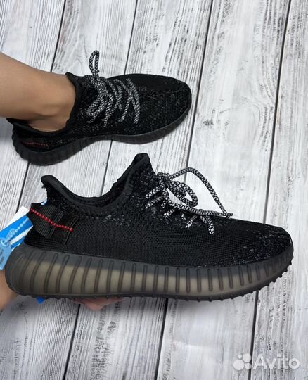 Кроссовки Adidas Yeezy Boost 350 женские