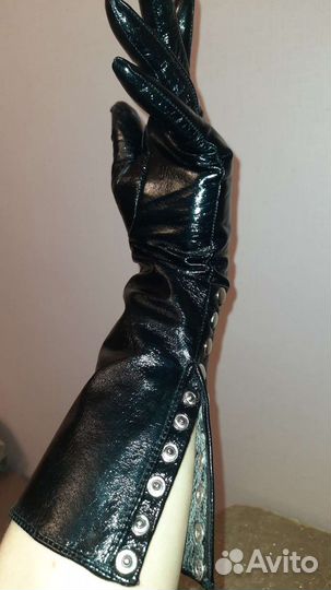 Перчатки лаковые