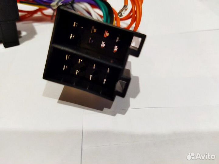 Переходник ISO - QuadLock для штатных магнитол VW