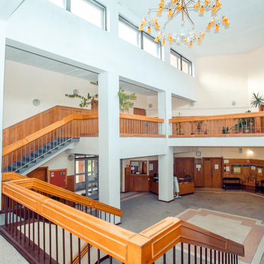 Театральный