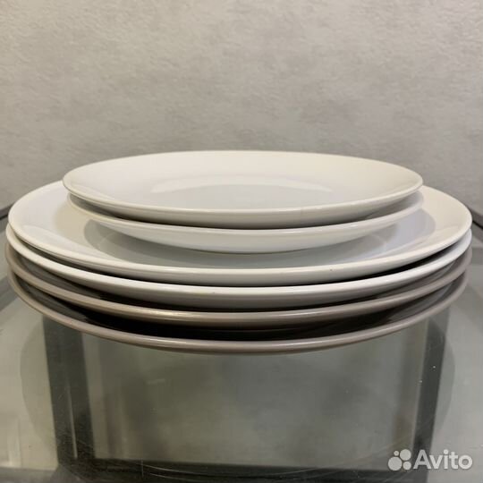 Тарелки IKEA Фэргрик белые