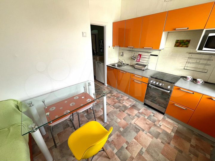 2-к. квартира, 55 м², 2/9 эт.