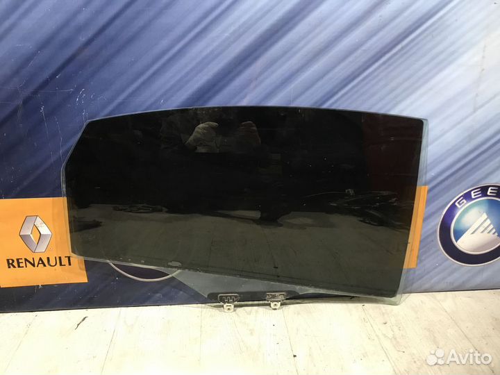 Стекло боковое двери Nissan almera G15 Прав