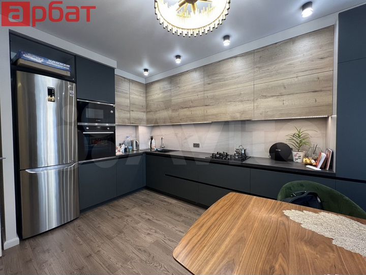 3-к. квартира, 107 м², 1/3 эт.