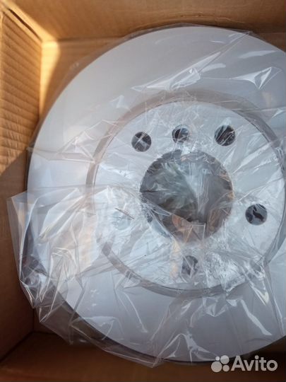 Продам комплект дисков (тормозной задний)