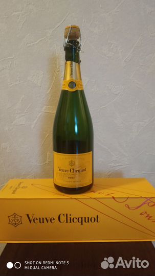 Бутылка пустая вдова клико