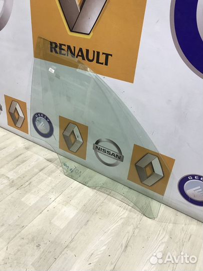 Стекло боковое двери Renault logan Прав