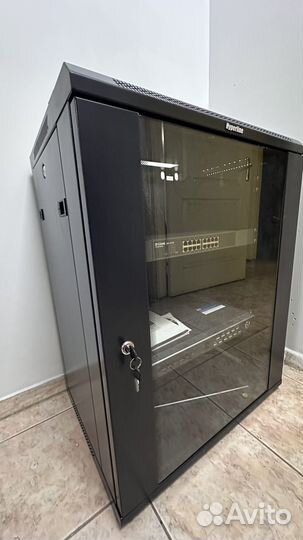 Серверный шкаф hyperline