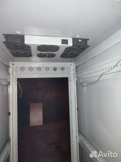 Шкаф серверный