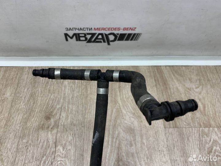 Трубка вентиляции бачка Mercedes W212 E 212