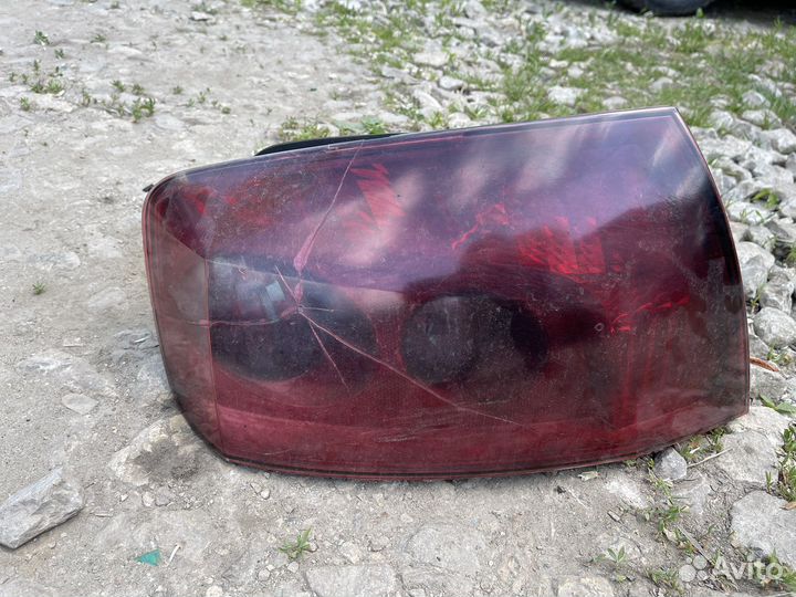 Задняя Левая фара peugeot 407седан