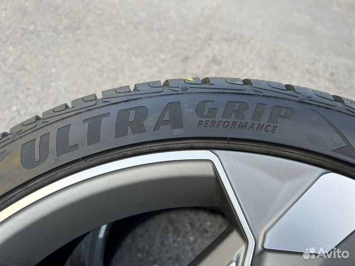 Колеса Audi E-Tron Sportback R22 оригинал