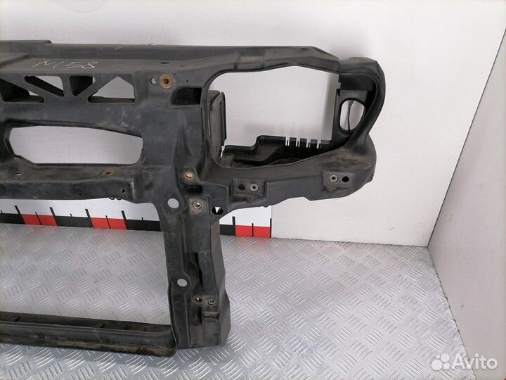 Панель передняя (телевизор) для Volkswagen Golf 4