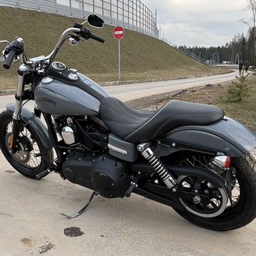 Harley-Davidson Dyna Street Bob, 2017, 3 400 км