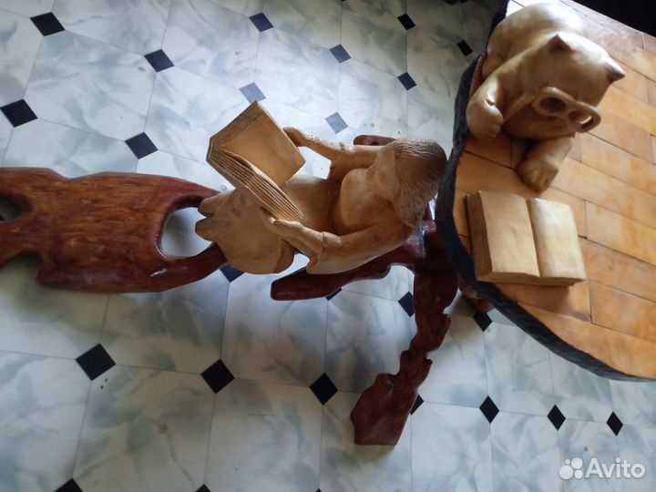 Статуэтка из дерева