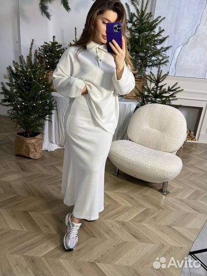 Костюм женский