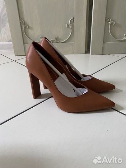 Туфли bershka 37