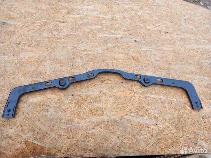 Кронштейн крепления бампера переднего Chevrolet 3