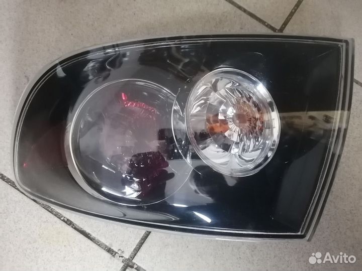 Фонарь задний правый Mazda 3 BK седан