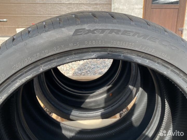Continental ExtremeContact DWS 245/35 R19 и 275/30 R19