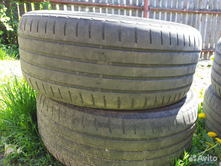 Hankook AH11 235/55 R17