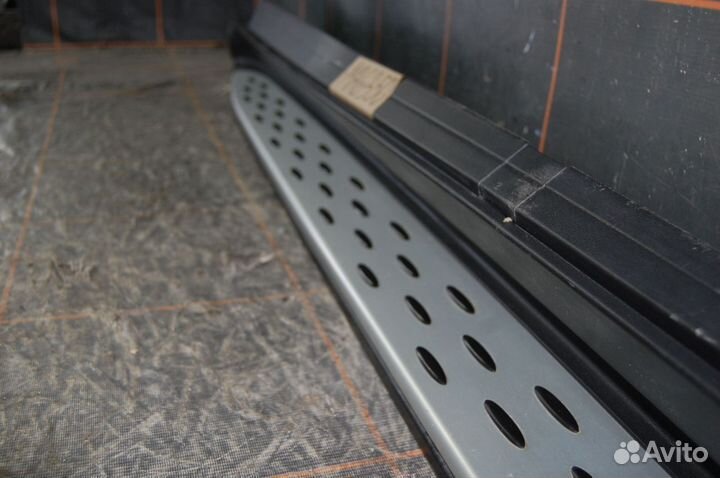 Накладка порога левая - Mercedes-Benz W166