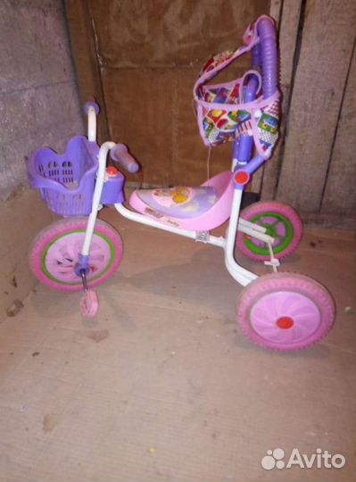 Трехколесный велосипед