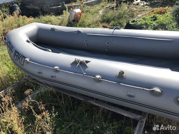 Пвх лодка Кайман 330