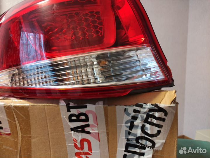 Задний левый фонарь kia rio 3 оригинал