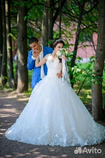 Свадебное платье