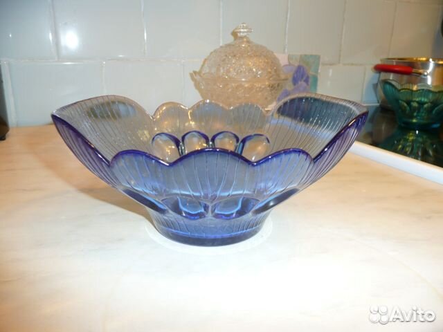 Салатники из синего стекла плюс конфетница