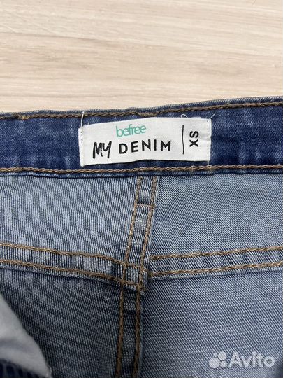 Джинсы новые