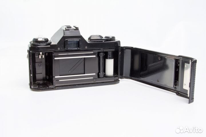 Pentax MV 1 + RMC Tokina 35mm f2.8