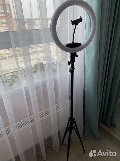 Кольцевая лампа